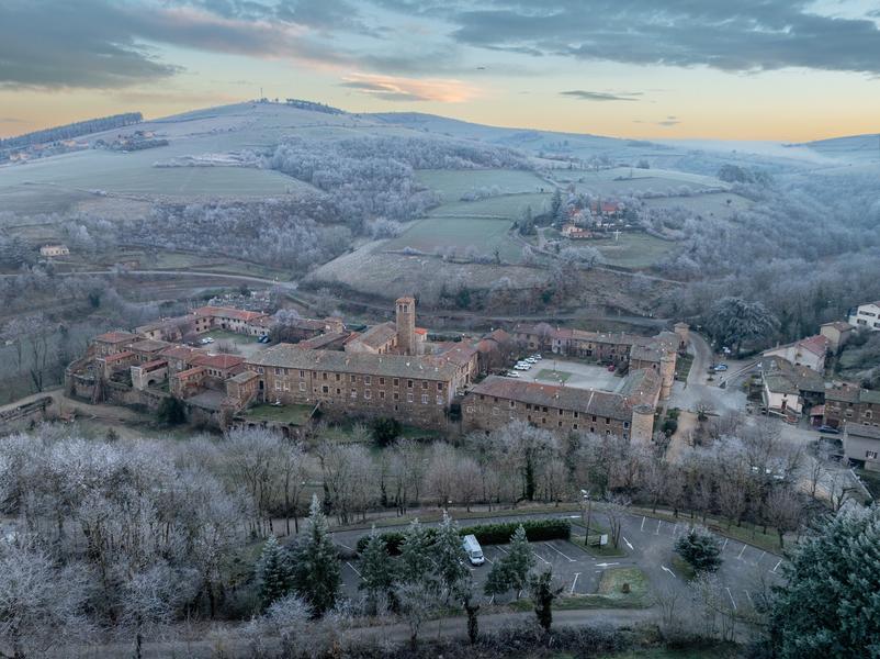Sainte Croix en Jarez : typique et atypique._Sainte-Croix-en-Jarez