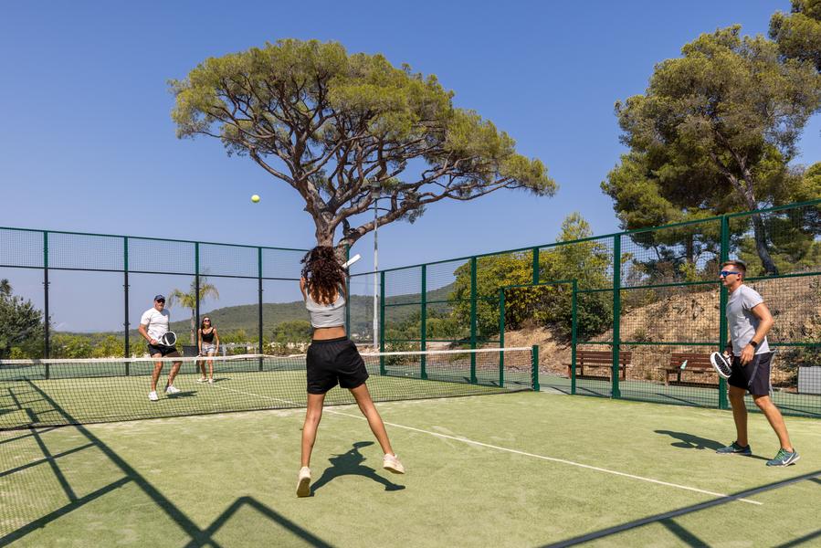 Padel tennis