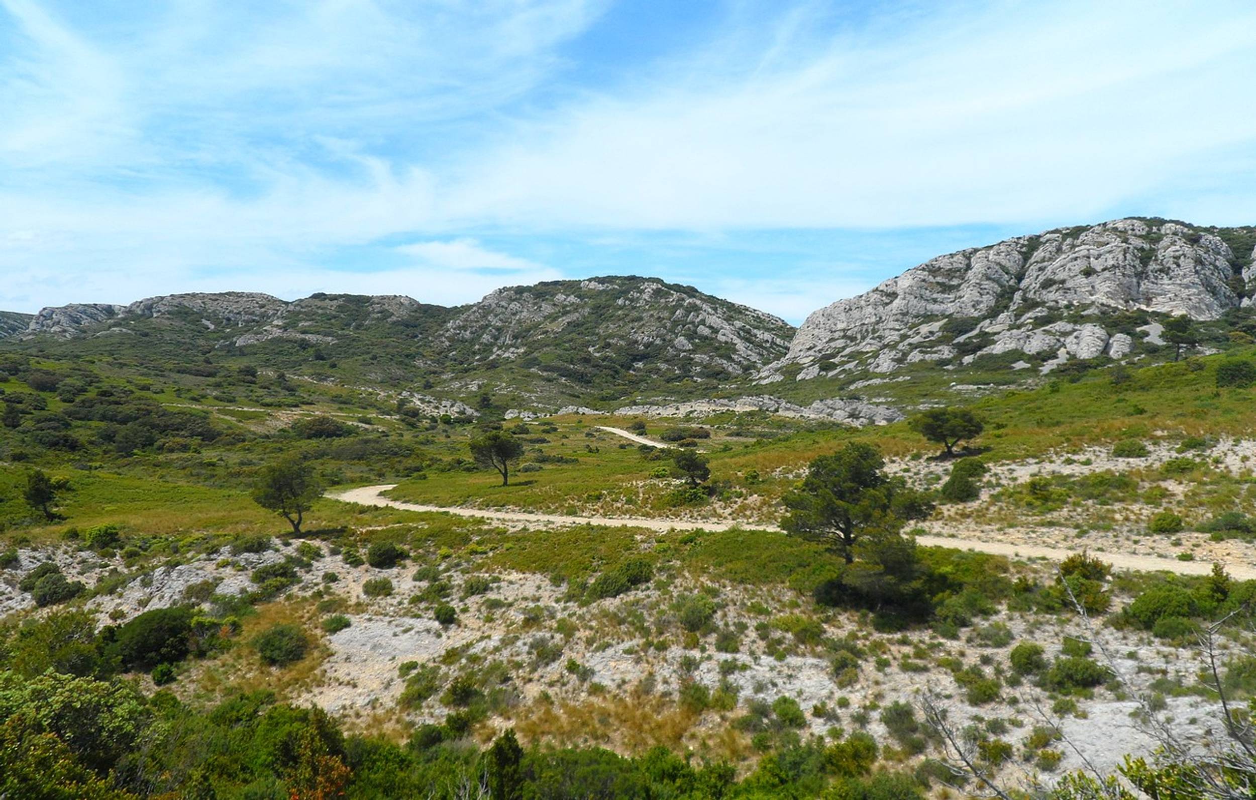 EYGALIÈRES - La Routo : le chemin de Baume Brignolle — photo 2