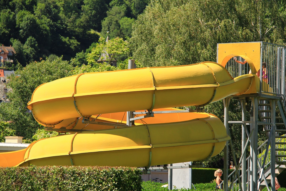 Vic sur Cère swimming pool