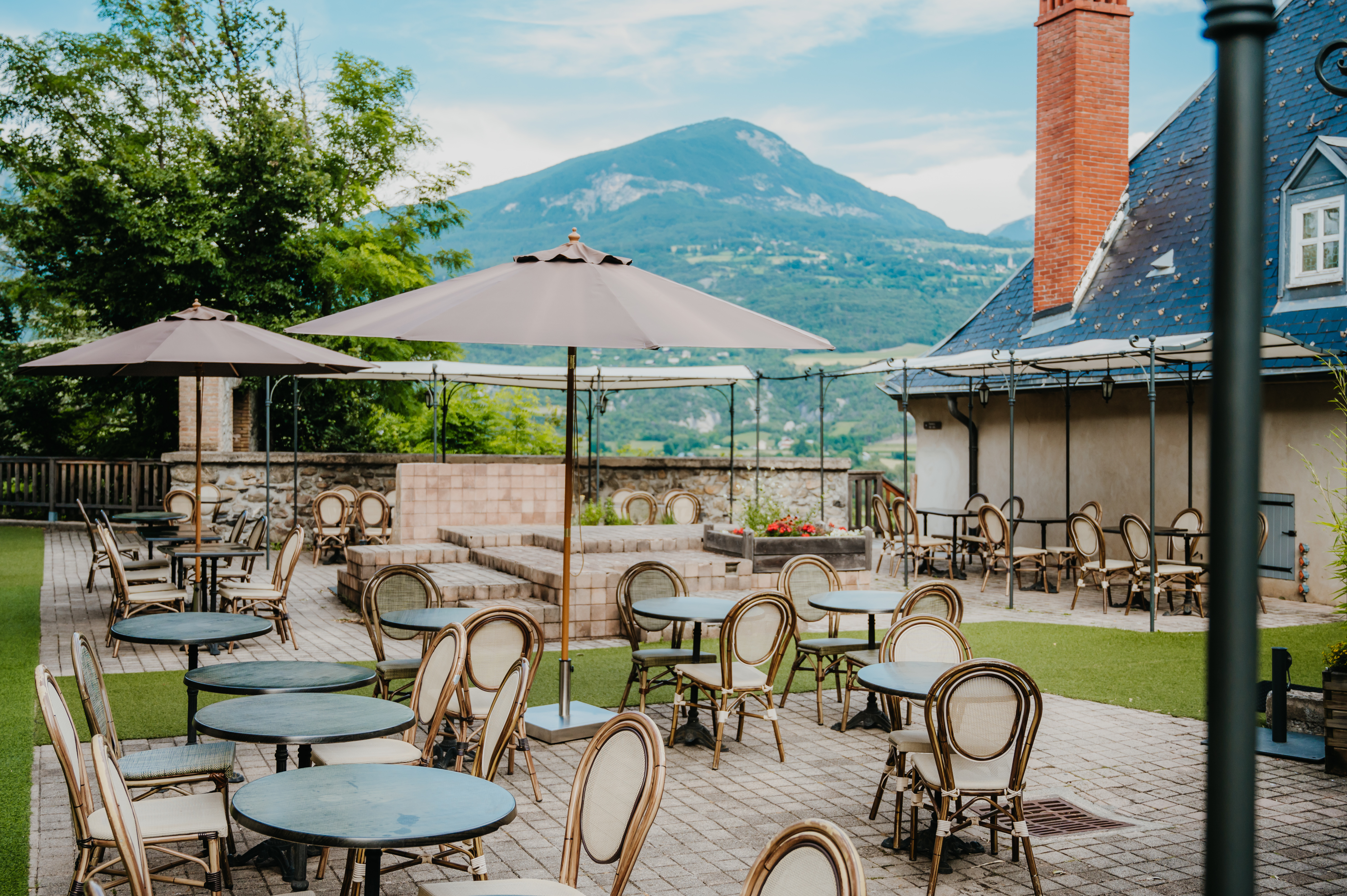 Hôtel Restaurant Spa La Robéyère EMBRUN