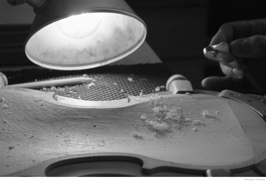 Un travail minutieux réalisé par deux artisans talentueux 