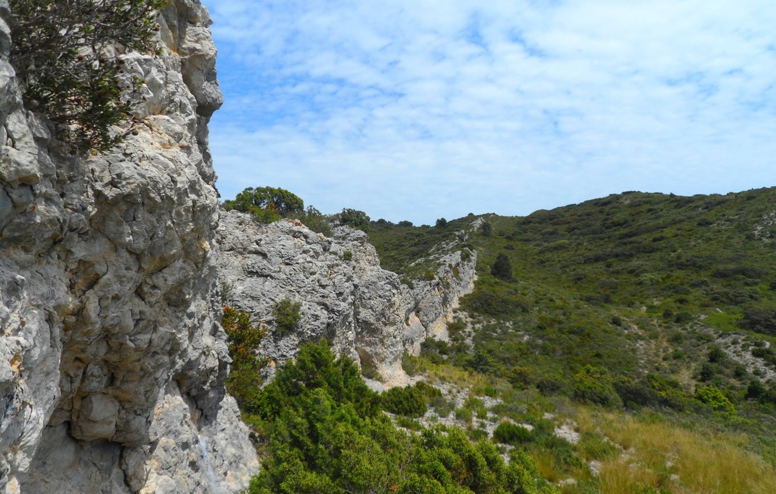 EYGALIÈRES - La Routo : le chemin de Baume Brignolle — photo 3