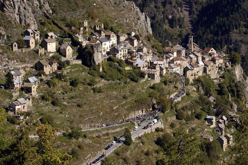 Gîte Les Crocus-Le village-Roubion-Gîtes de France des Alpes-Maritimes