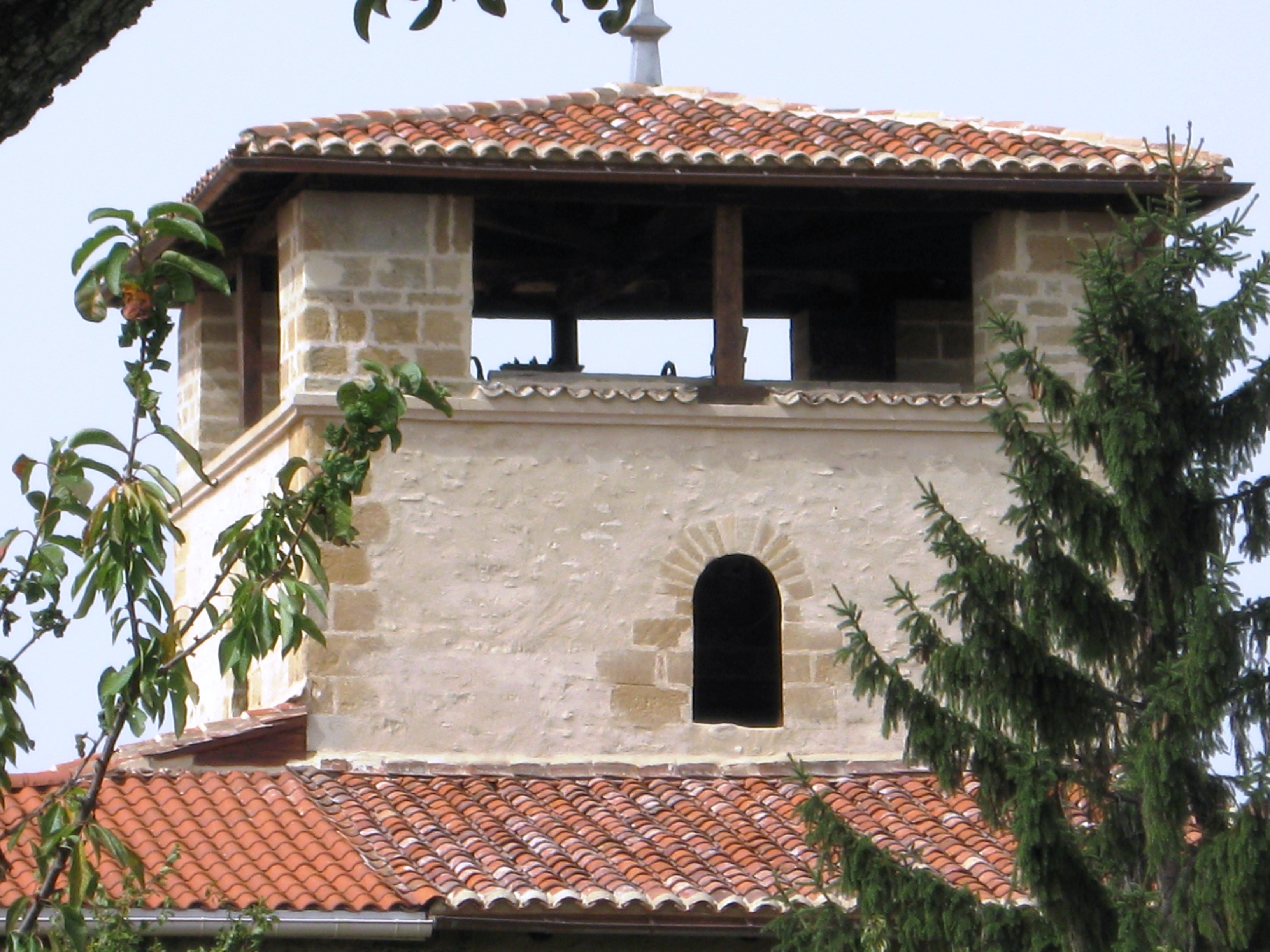 24_tourdan_clocher_restaure.jpg