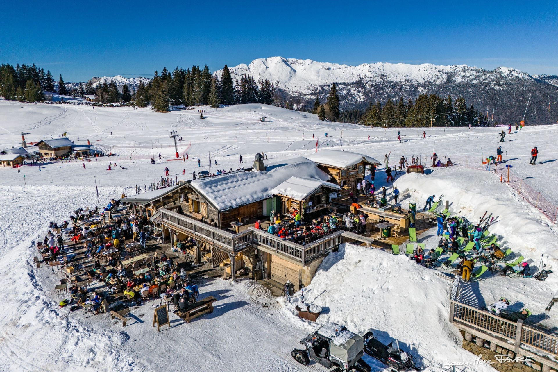 Restaurant Le Grizzly - Plateau de Beauregard