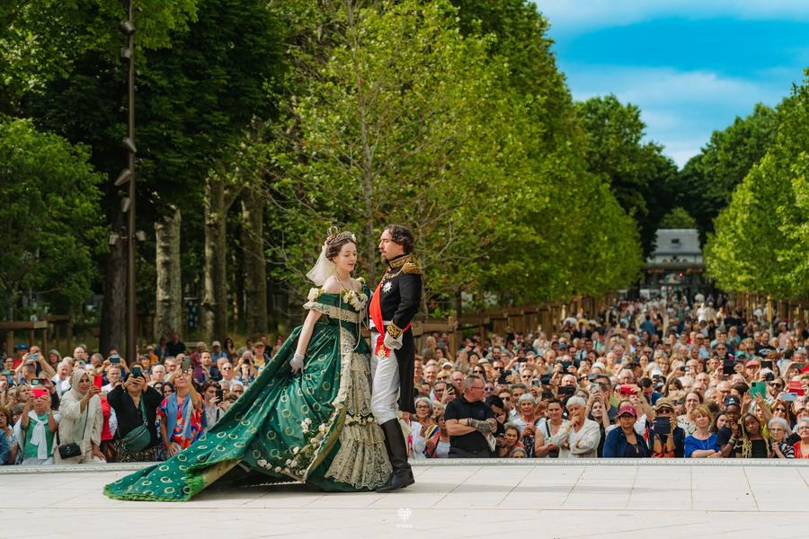 Spectacle de cl&ocirc;ture