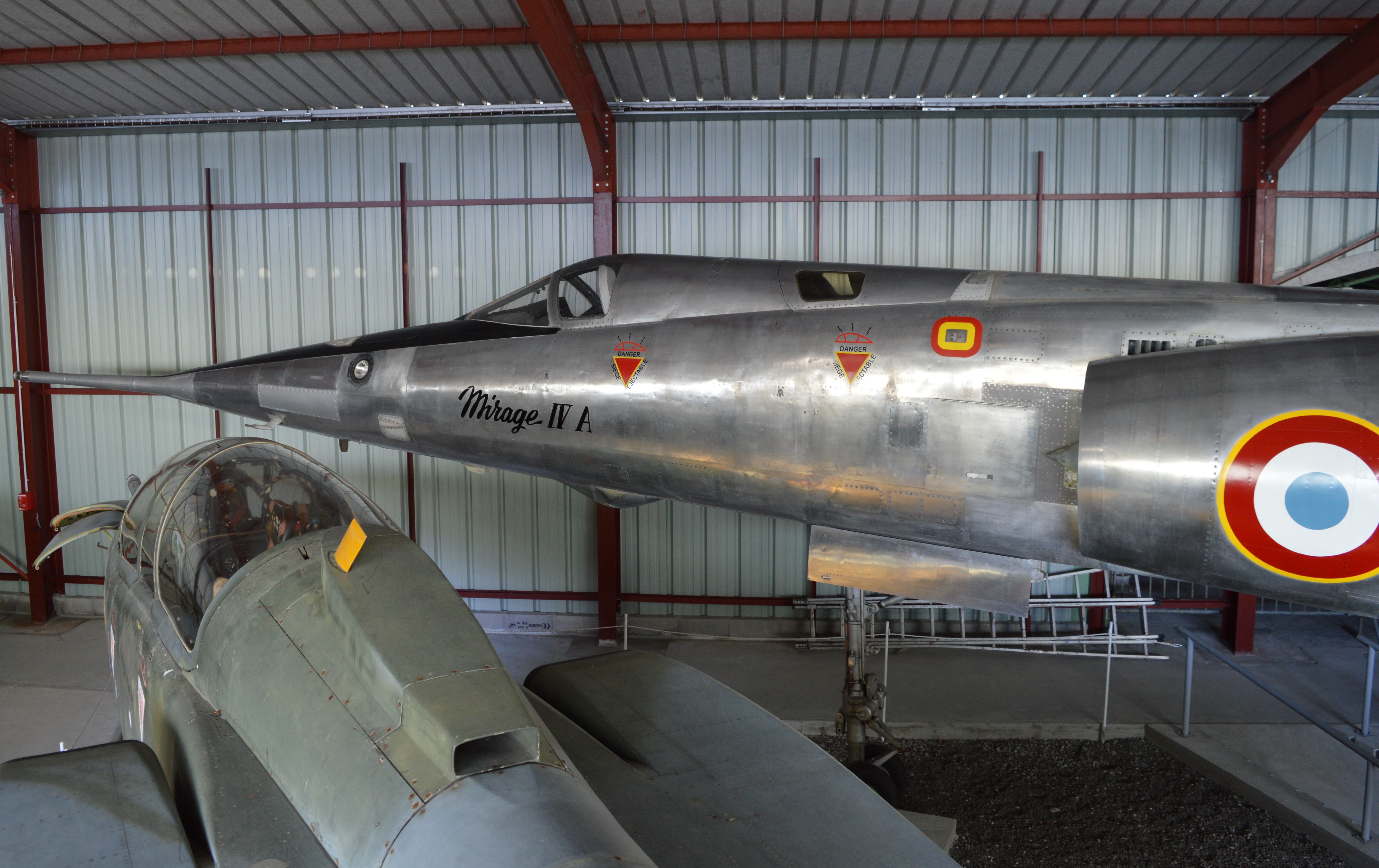 Mirage IV côté 1 recadré