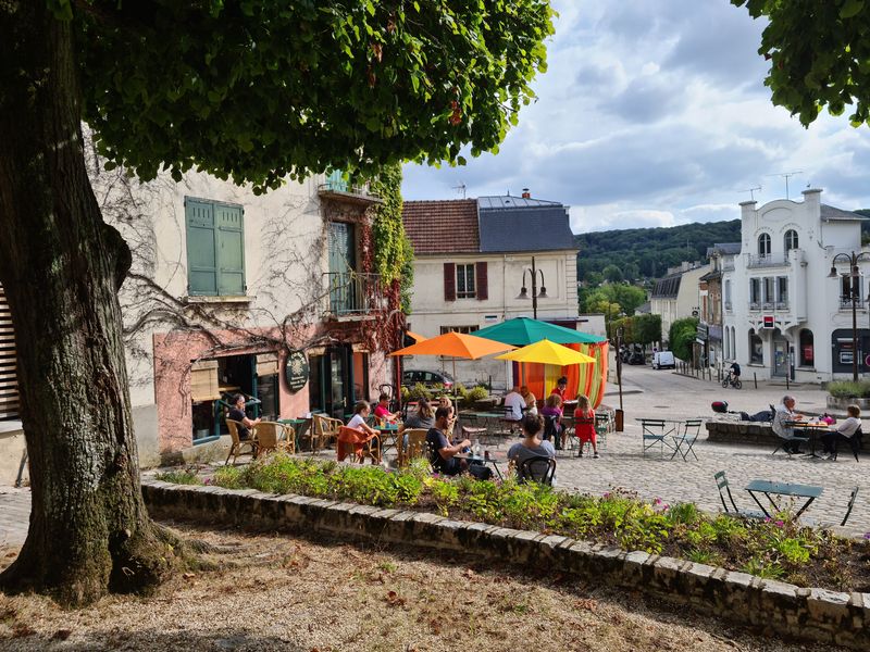 Gif-place de l'u00e9glise