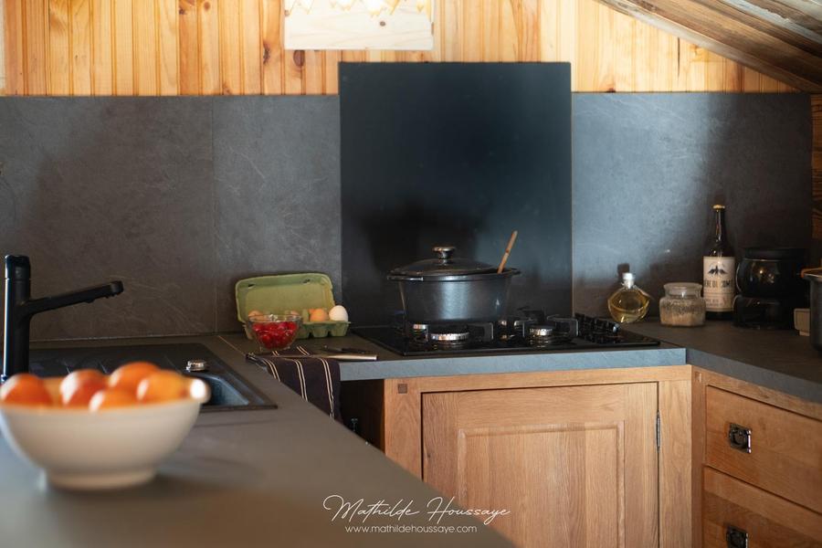 Espace cuisine Gîte La Sitelle - Belvédère - Gîtes de France Alpes-Maritimes