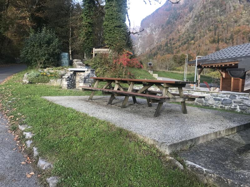 Jardinet et barbecue