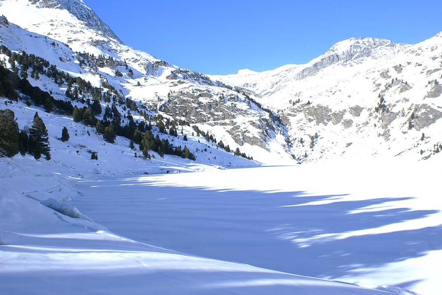 aussois-vue-hiver-lac-plan-d-amont