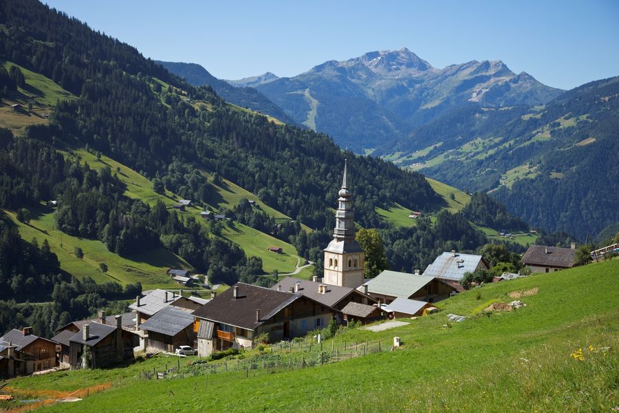 village-hauteluce-ete