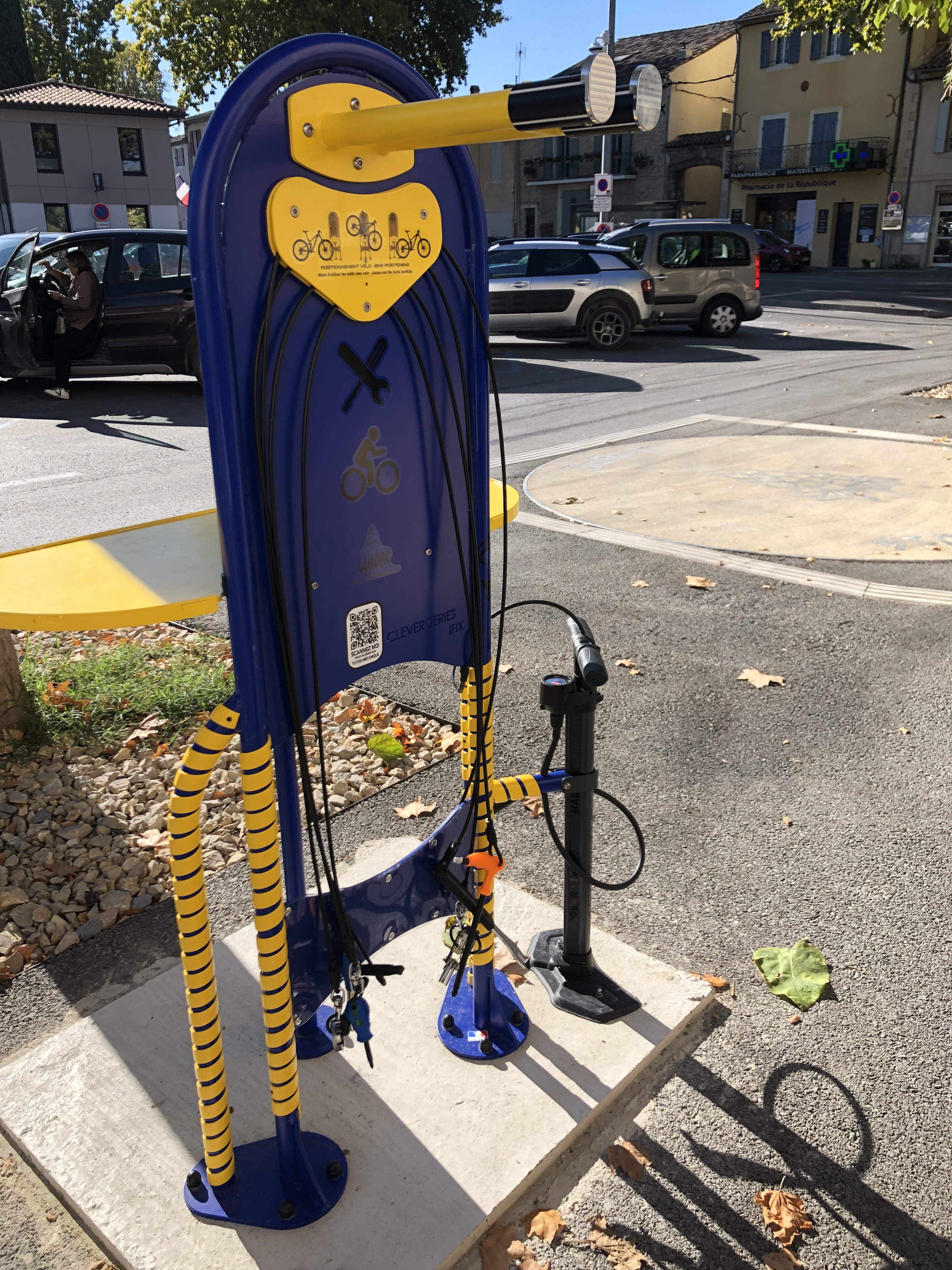 Station de réparation pour vélos, trottinettes et skate-boards, Lambesc - photo 4