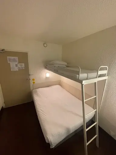 Hôtel Unisotel (ex Formule F1)_Bollène