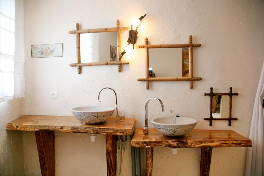 DOUBLES VASQUES SALLE DE DOUCHE RDC