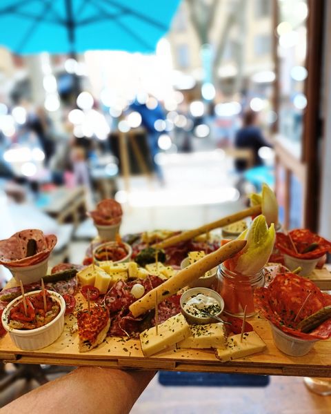 Bar à vin Nestuby - Cotignac