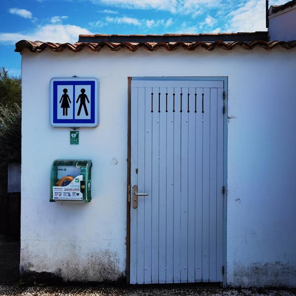 Toilette publique - Cours Eugène Chauffour