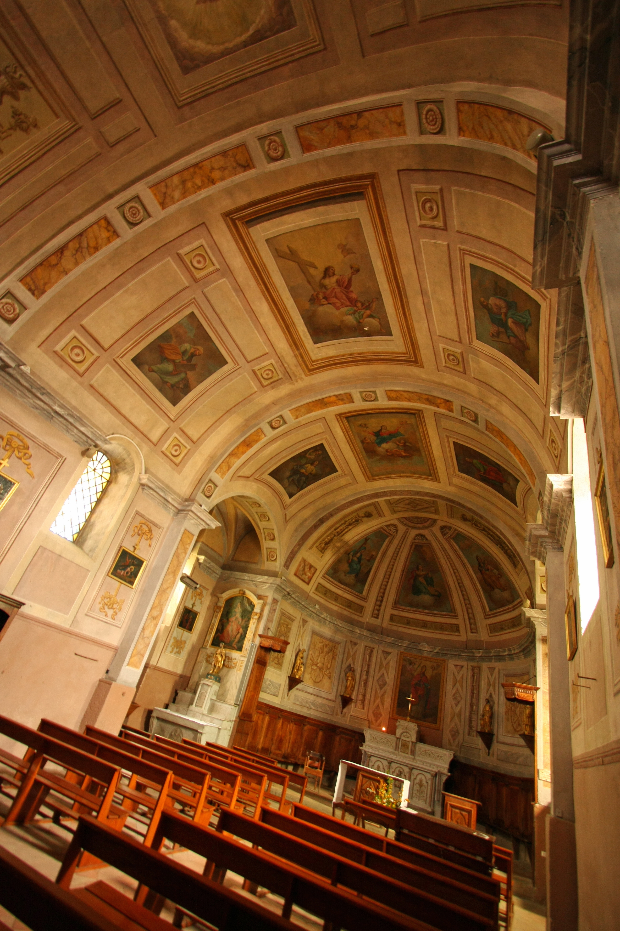 5- intérieur de l'église Saint-Saturnin