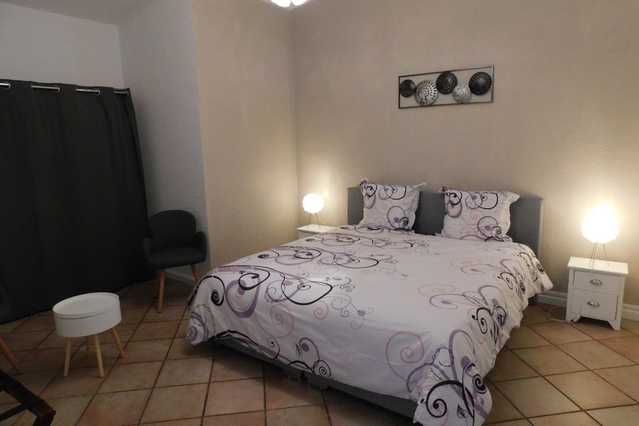 lamaisonxv@gmail.com