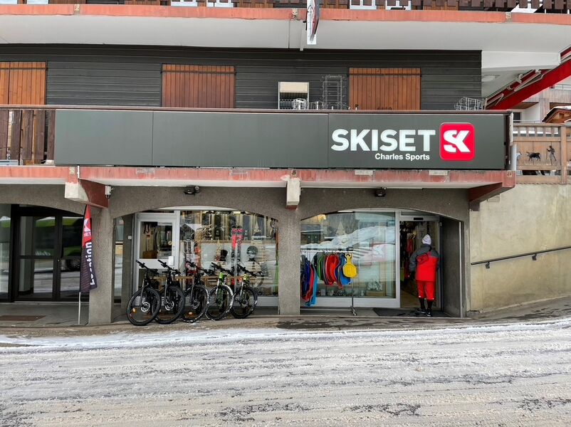Charles Sports - SkiSet