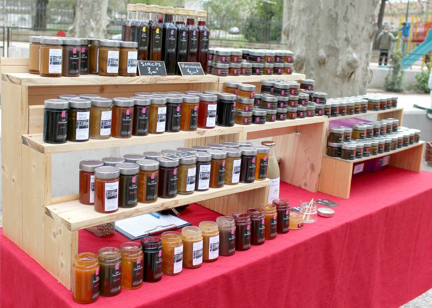 Stand marché Tournon