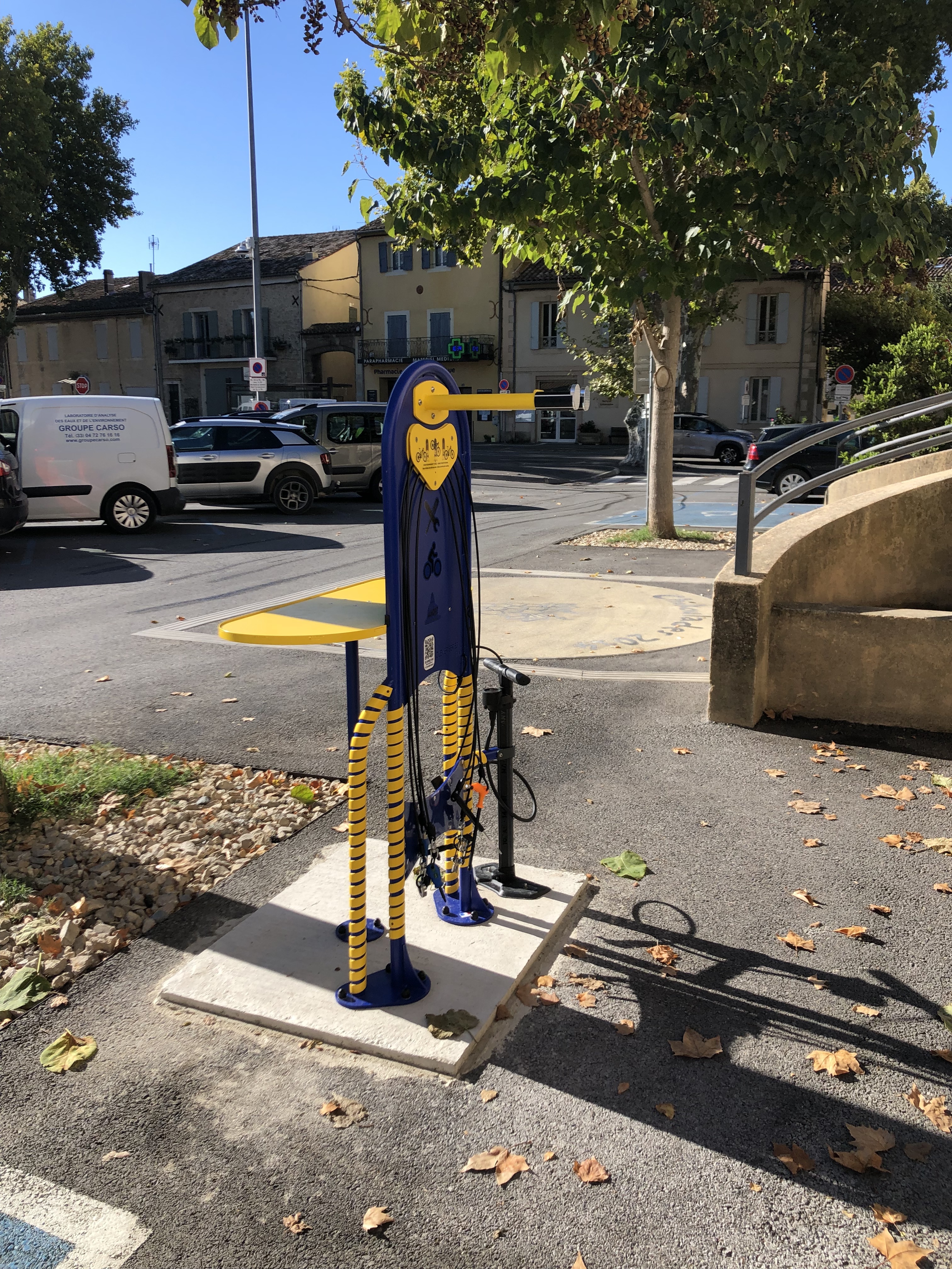 Station de réparation pour vélos, trottinettes et skate-boards, Lambesc - photo 3