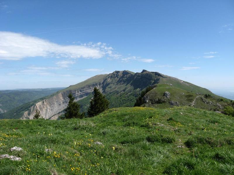 La Roche Franche et la Marie du Jura vu des crêtes La Roche Franche et la Marie du Jura vu des crêtes