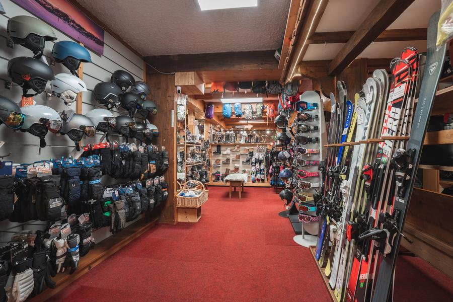 Nevada Sports Boutique Equipement Skis