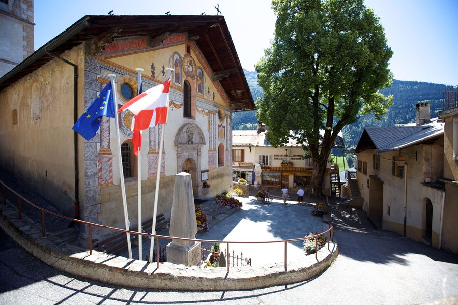 eglise-hauteluce-saint-jacques-assyrie