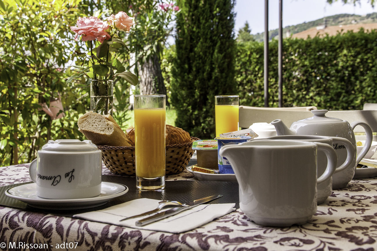 Hôtel les amandiers