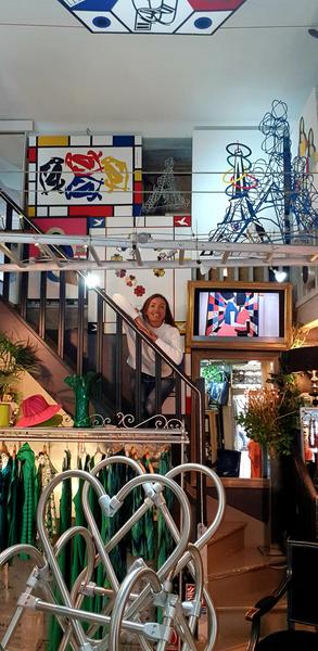 Mode et Galerie D'Art