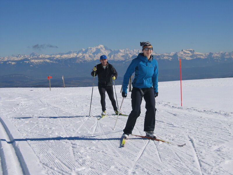 Skieur et Mont-Blanc