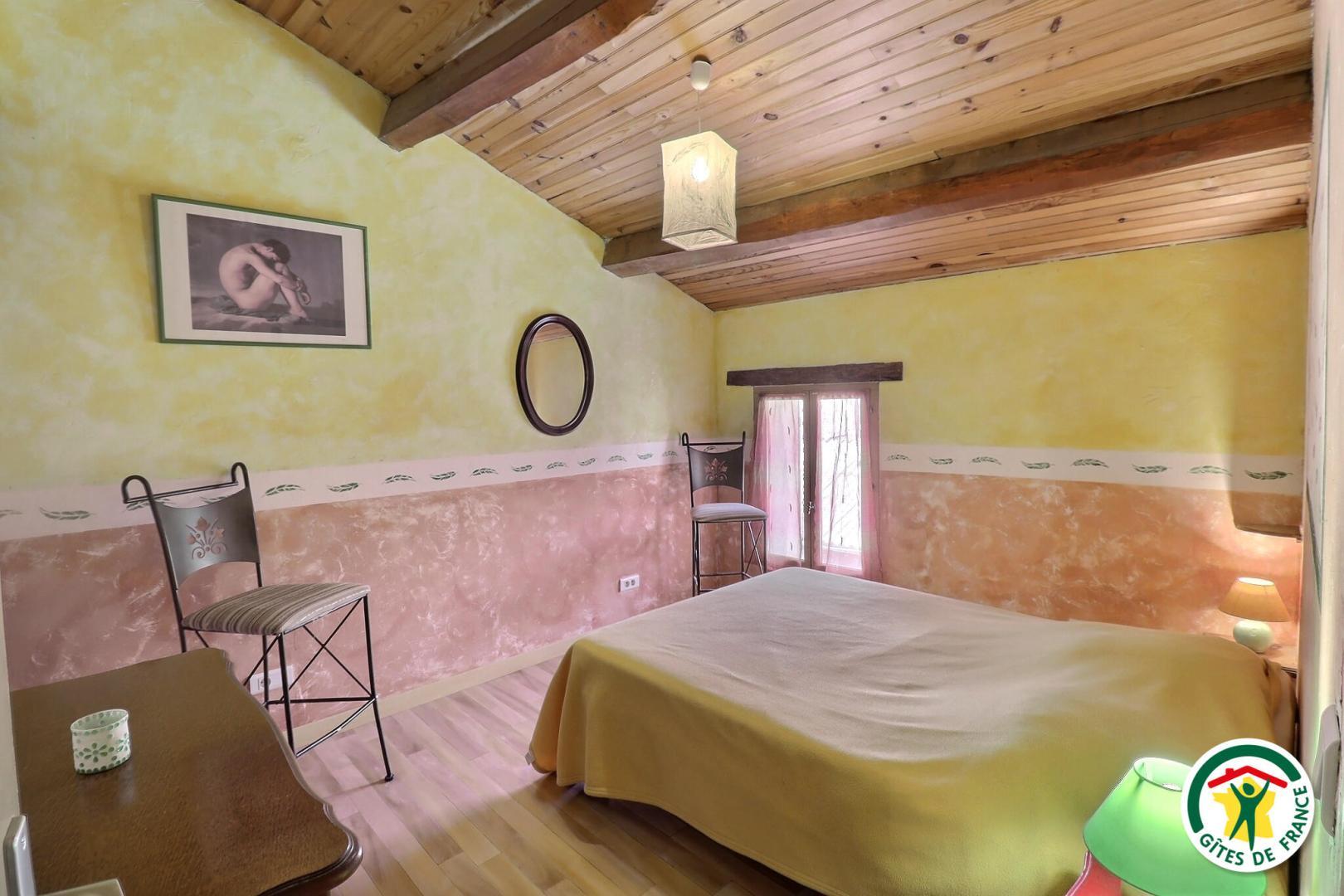 La chambre (lit 140x190cm)