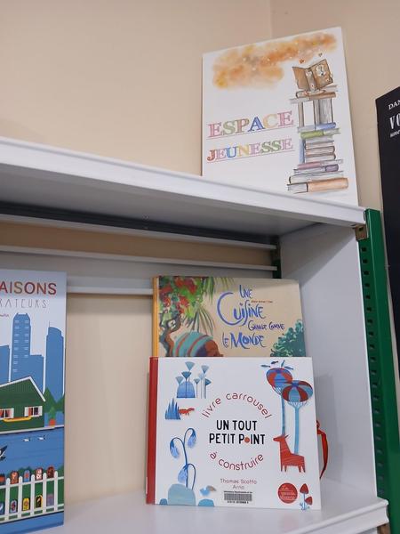 Médiathèque associative : Entrez dans la couleur_La Martre