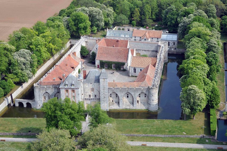 Bouville - Farcheville Castle