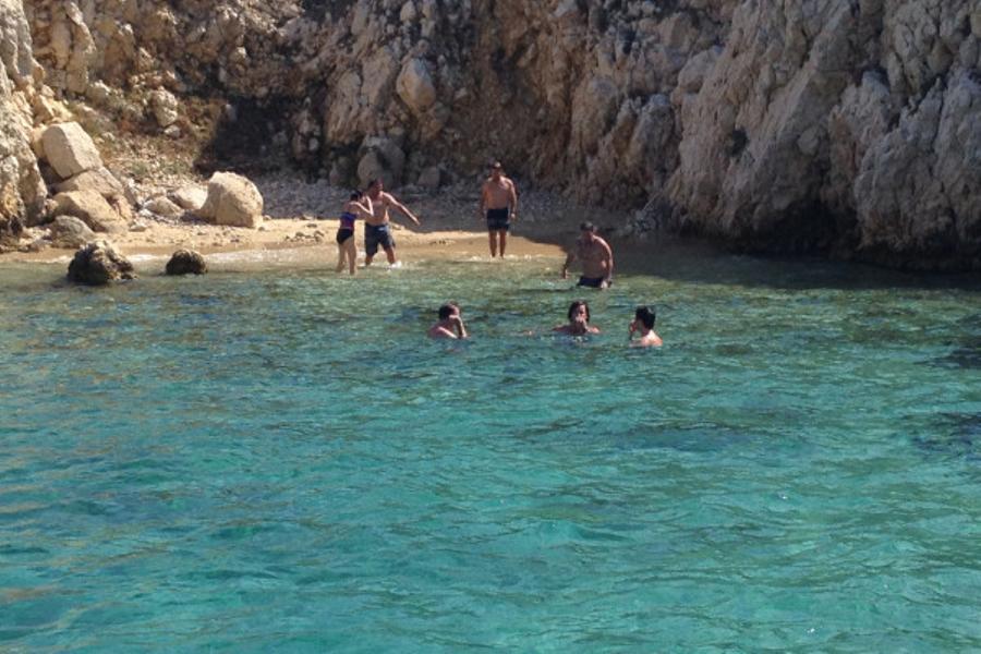 Privatisation d'un bateau - Visite des Calanques de la Côte Bleue