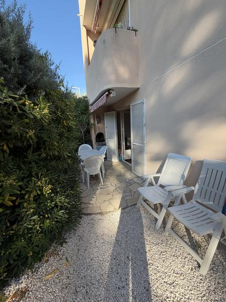 Marilyn Levi_Cavalaire-sur-Mer