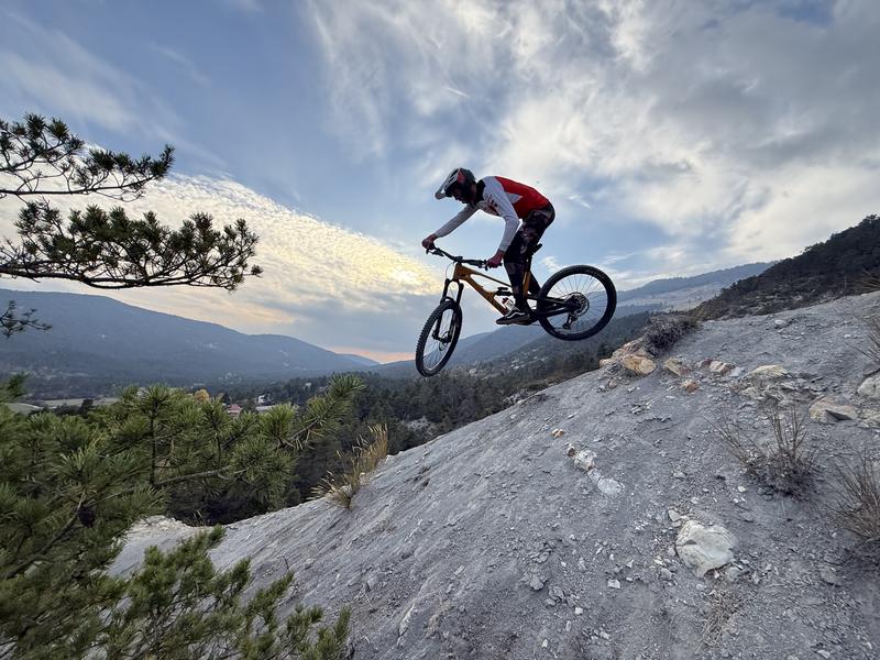 Le Grand tour des Préalpes d’Azur en VTT_Gréolières