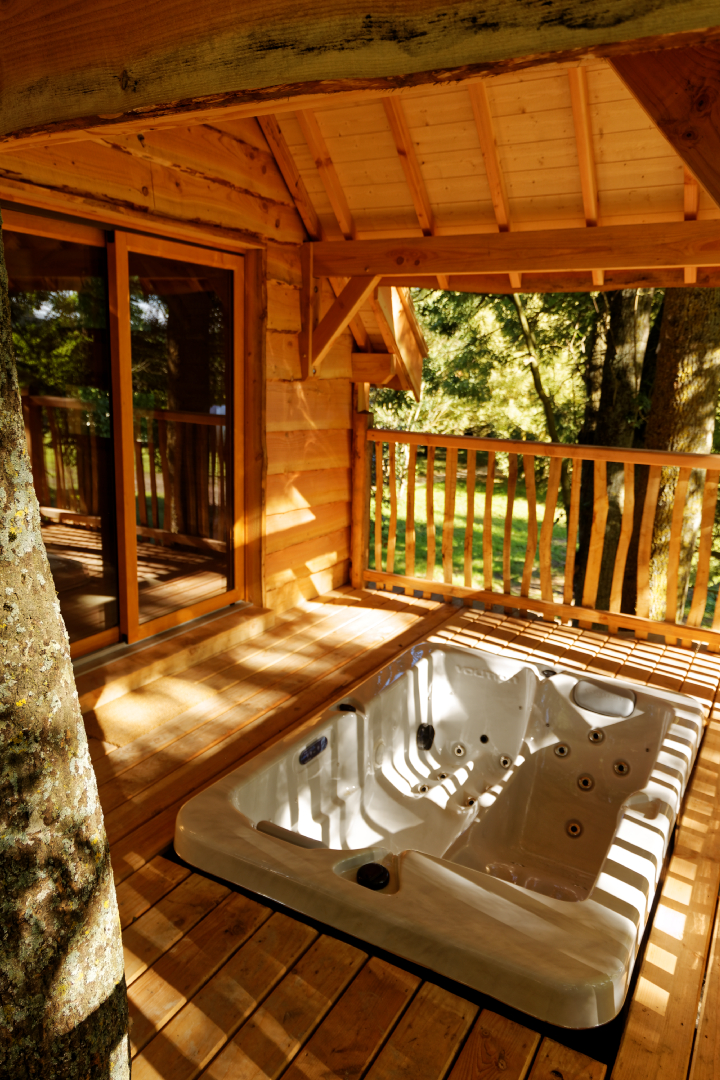 Cabane perchu00e9e - Maisse