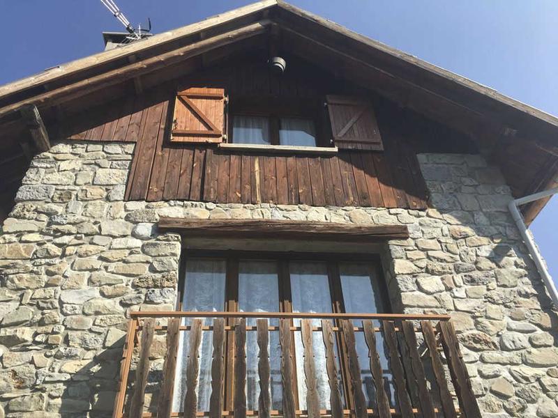 Gîte Auron - l'Oustal n°1-Vue du bâtiment-Saint-Étienne-de-Tinée-Gîtes de France des Alpes-Maritimes