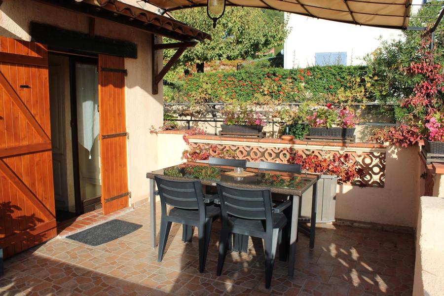 Gîte La Rieissa-terrasse-Colomars-Gîtes de France des Alpes-Maritimes