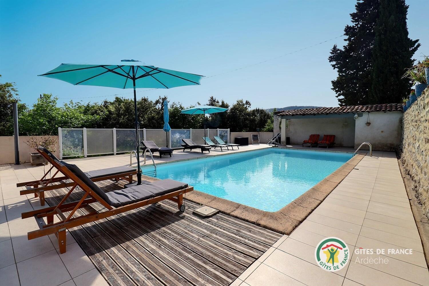 Piscine partagée