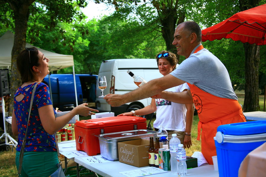 Marché estival du soir à Villeneuve-sur-Tarn