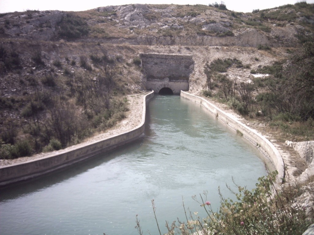 Le canal de Marseille, Saint-Estève-Janson - photo 3
