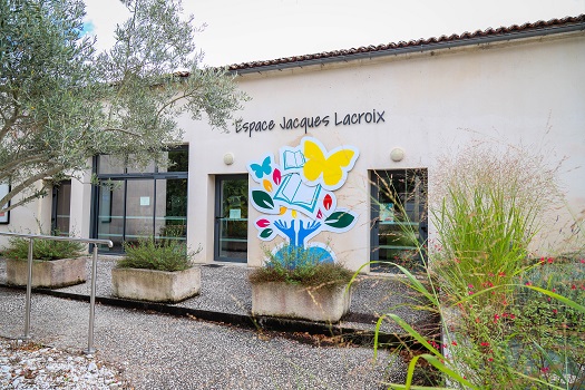 Bibliothèque de Roullet St Estèphe