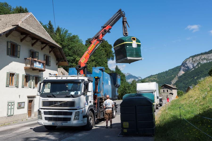 Conterneurs semi enterrés