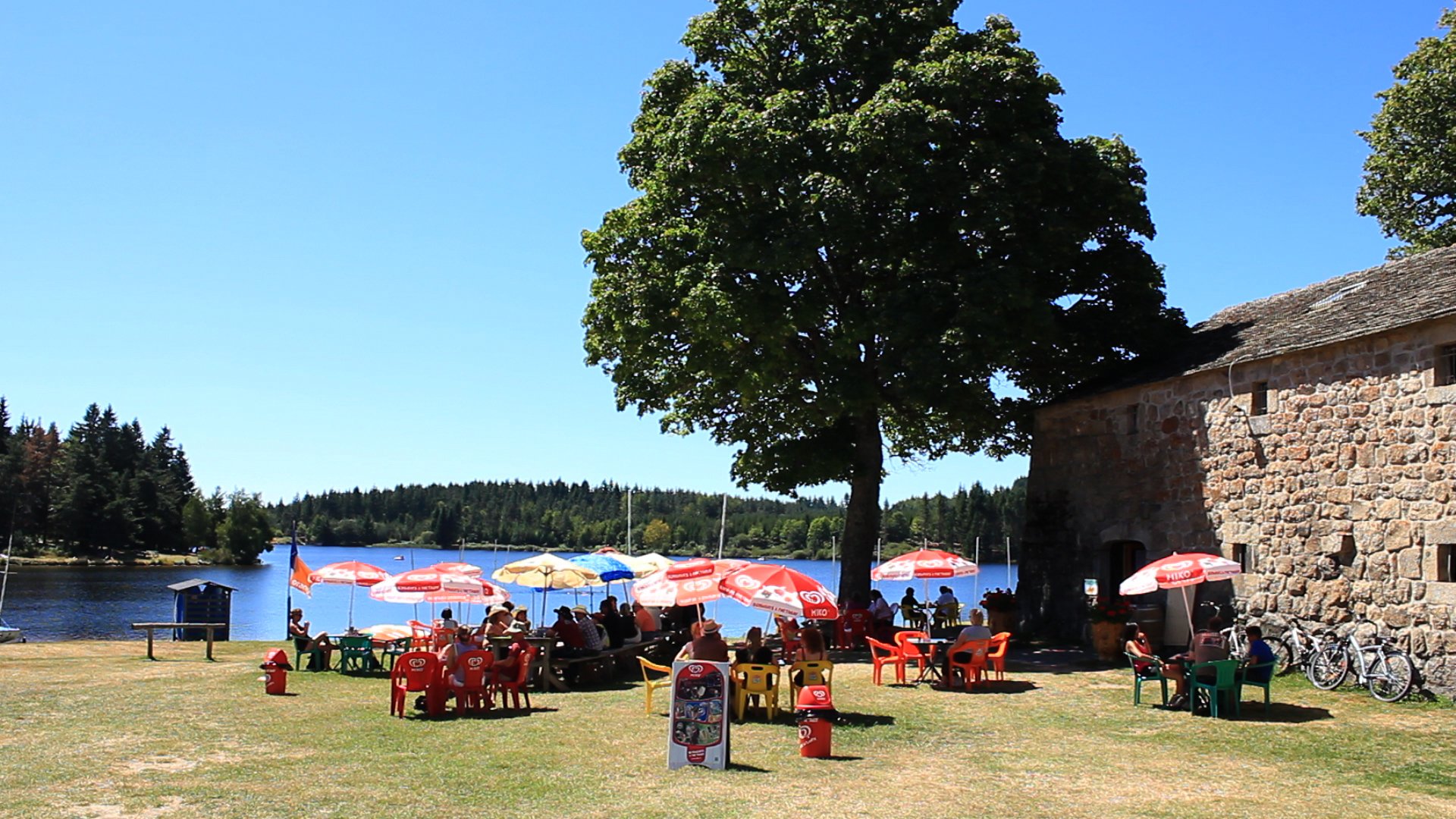 The Snack du Lac