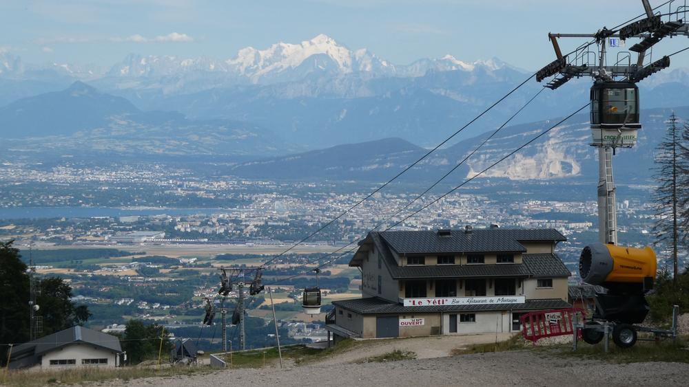 Restaurant - bar d'altitude le Yéti_Crozet