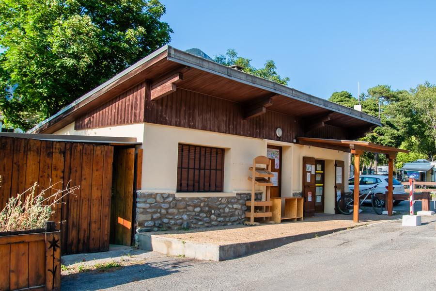 - © Camping La Rochette Camping La Rochette_Guillestre - © Camping La Rochette